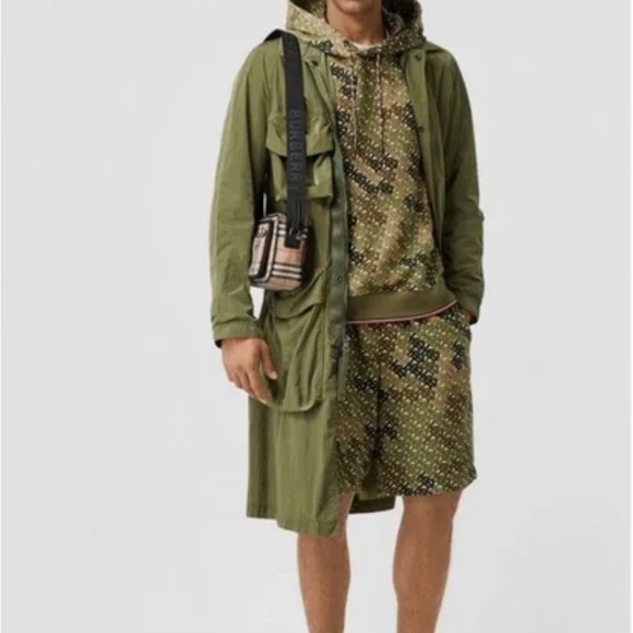 Burberry Vintage Unisex Check & Leather Crossbody Bag 8010152 (New) $1150 - Picture 12 of 12